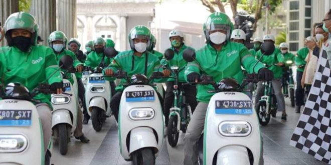 Cara Ganti Motor atau Mobil Grab